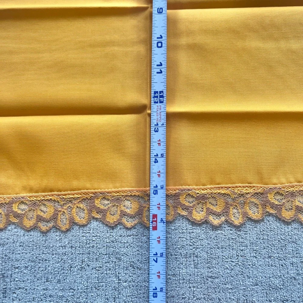Vintage Mustard Yellow Tablecloth and 4 Napkins Set Floral Lace Trim Victorian